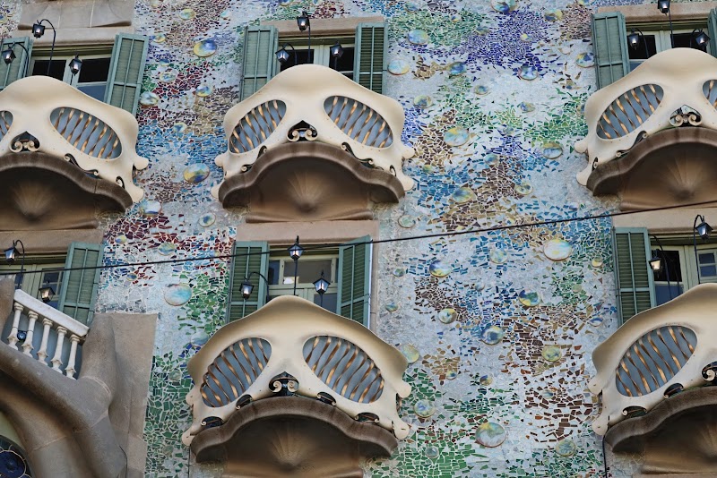 Close-up of Casa Batlló's mosaic facade with organic bone-shaped balconies, Barcelona